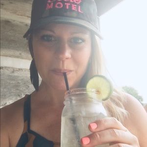 Meet your Posher, Marian